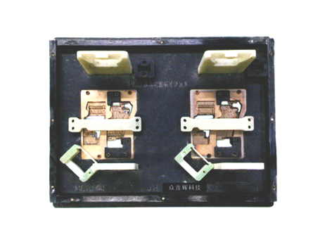Inlaid titanium alloy furnace